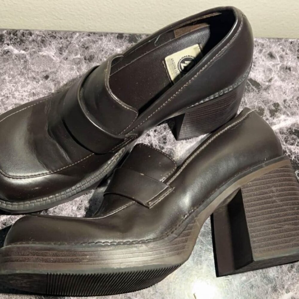 Cute Vintage Arizona Jean Co. Loafer Heels